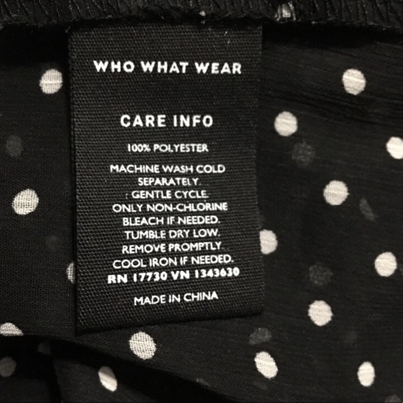 4/$25 Who What Wear Polka Dot Ruffle Blouse B22 - Picture 5 of 5